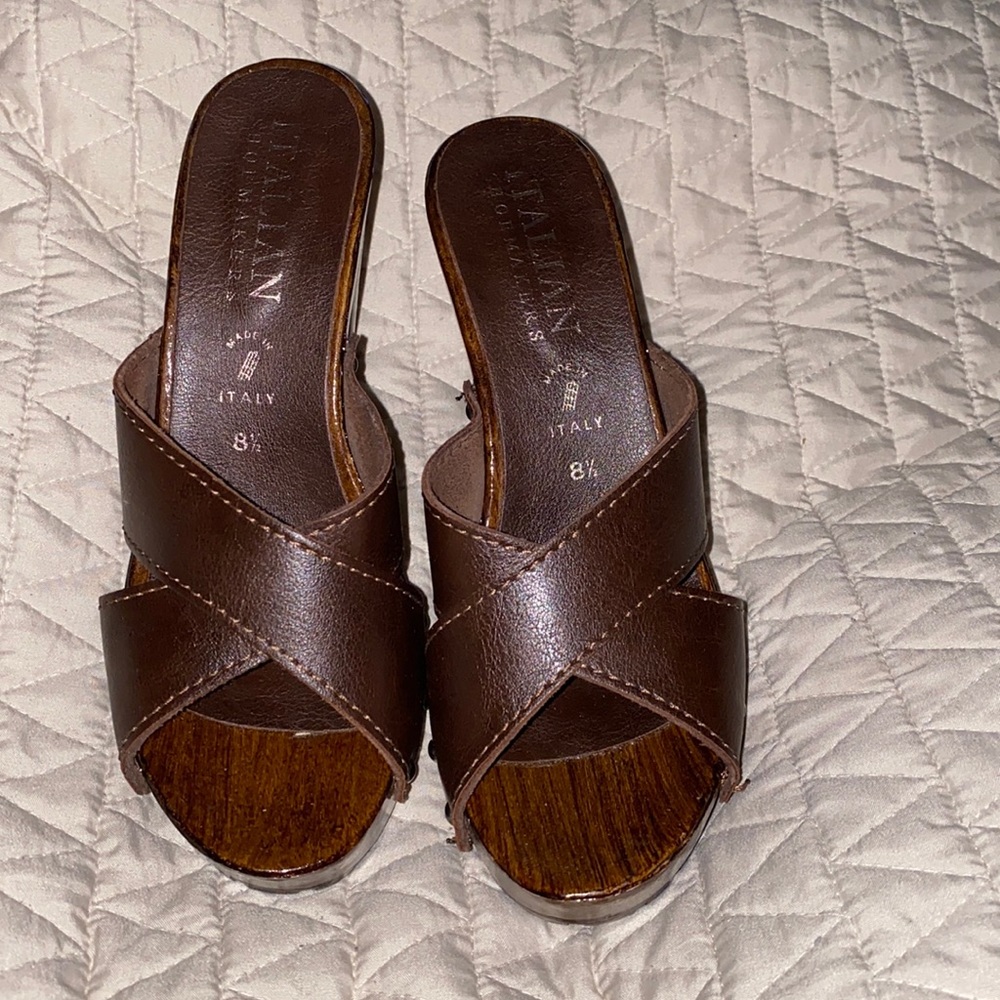 Italian shoemaker size 8 brown leather platform, clog heel silver studs